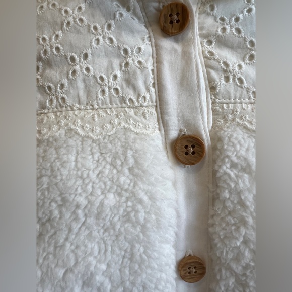 OshKosh B'gosh White Fleece Sherpa Baby Jacket NWT 12M - Picture 7 of 7